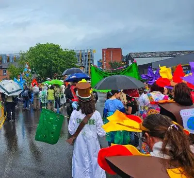 Last weekend, our creative CASCADE group took to the streets of Stoke-on-Trent for the People’s Parade, celebrating the city’s 100th Year of city status 🎉After weeks of workshops, they walked with pride through the city, showcasing their Foxylotl float and amazing costumes! 🎭

A huge well done to all of our young people involved 👏  and the amazing artists from piclstokecep ✨

Thanks to Andie Dale for capturing the wonderful photos 📷 

candaatclt clttogther citylearningtrust peoplesparade stokeontrent cascade stokecreates stokecentenary